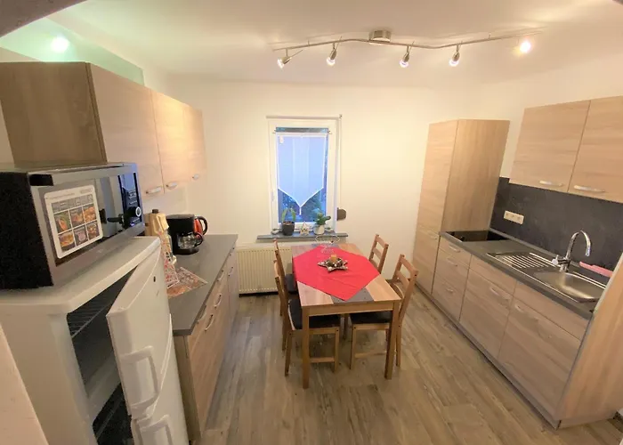 Nahe Inselsberg Wanderwege * Waltershausen